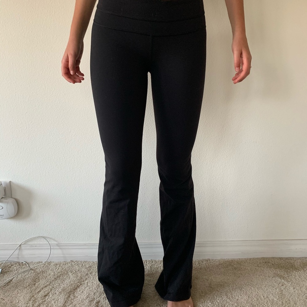 lululemon yoga pants!